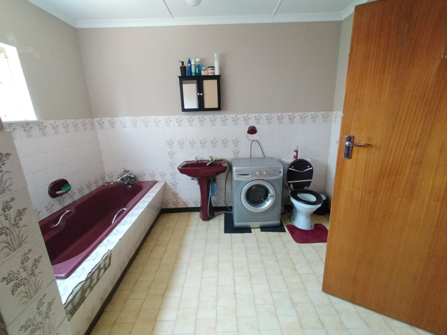 3 Bedroom Property for Sale in Fleurdal Free State